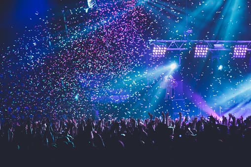 After-Work-Momente, die Berlin bewegen, als Teamevent und exklusiv für geschlossene Guppen für 20 bis 120 Personen in der Eventlocation Vivont Berlin