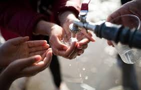 Die Kraft des abgestimmten Wassers freisetzen: Frequenzen entmystifiziert