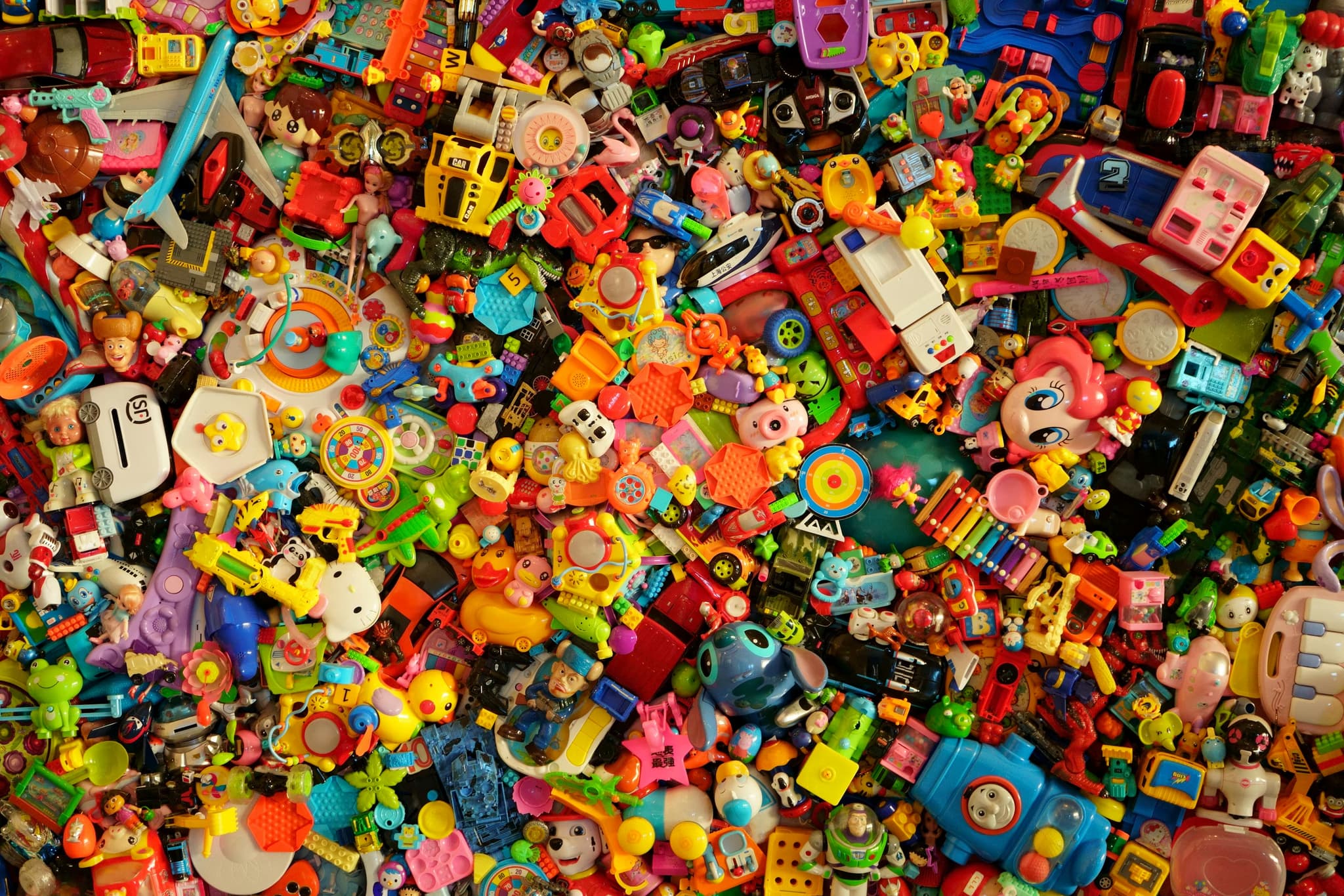 Tolle Gruppen-Spiele Kinder drinnen fuer Besuchskinder