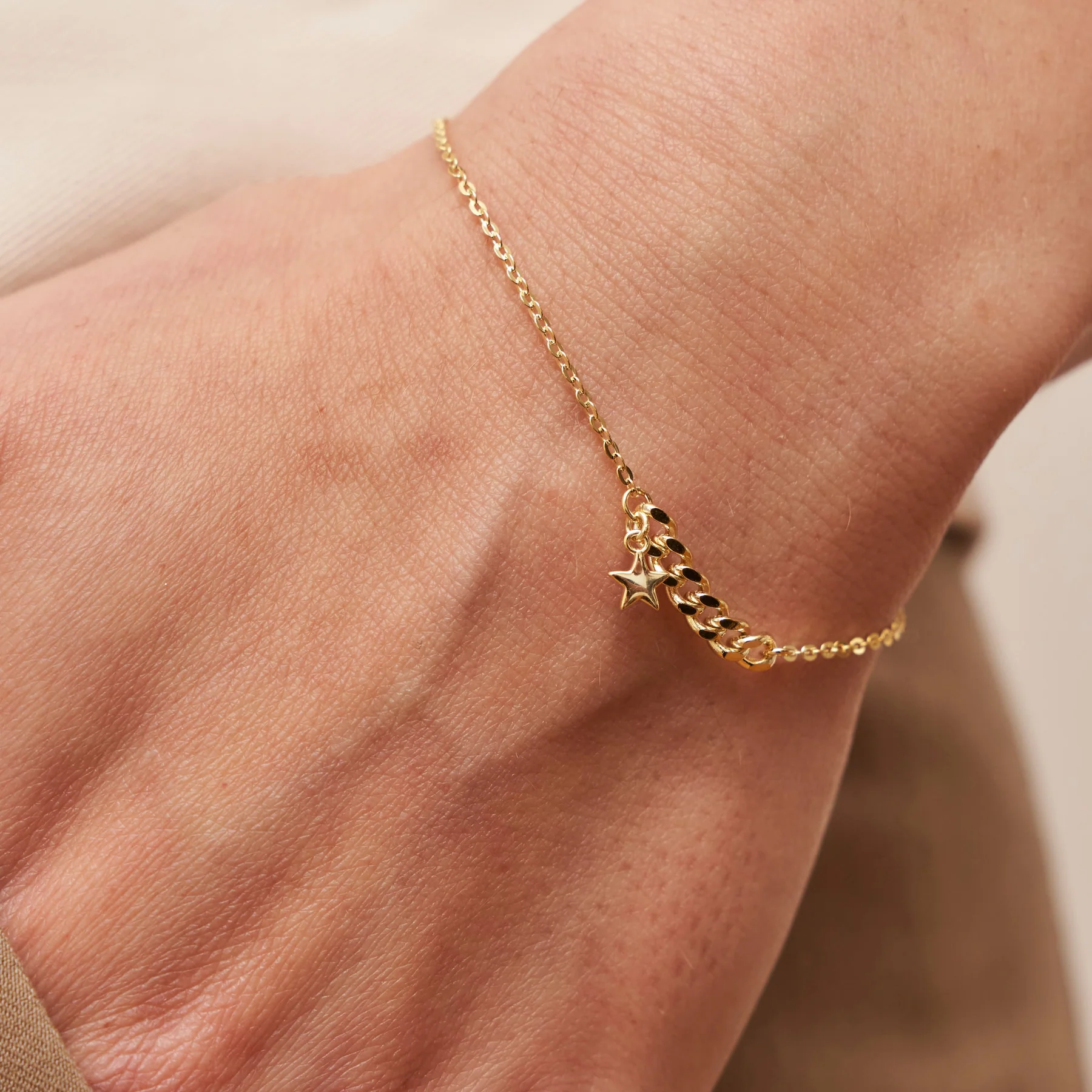 PITANI®️ Armbänder: Hochwertiger Schmuck für jeden Anlass