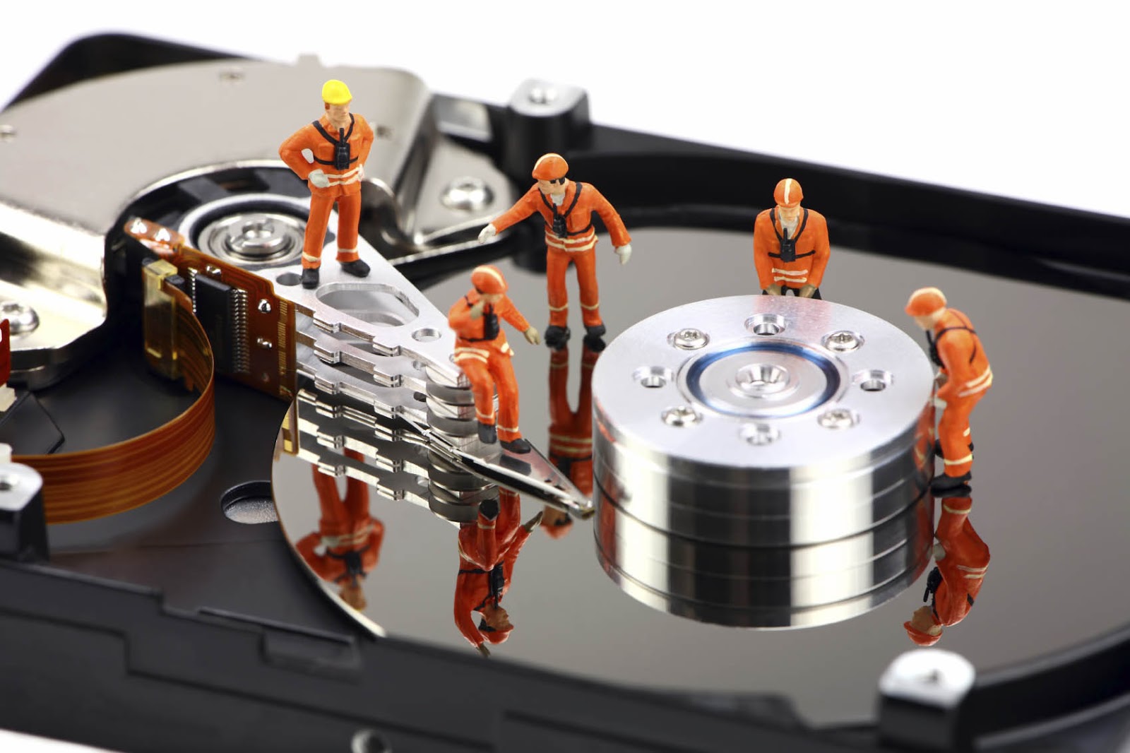 Wenn Technik versagt, steht die Datenrettung Festplatte bereit