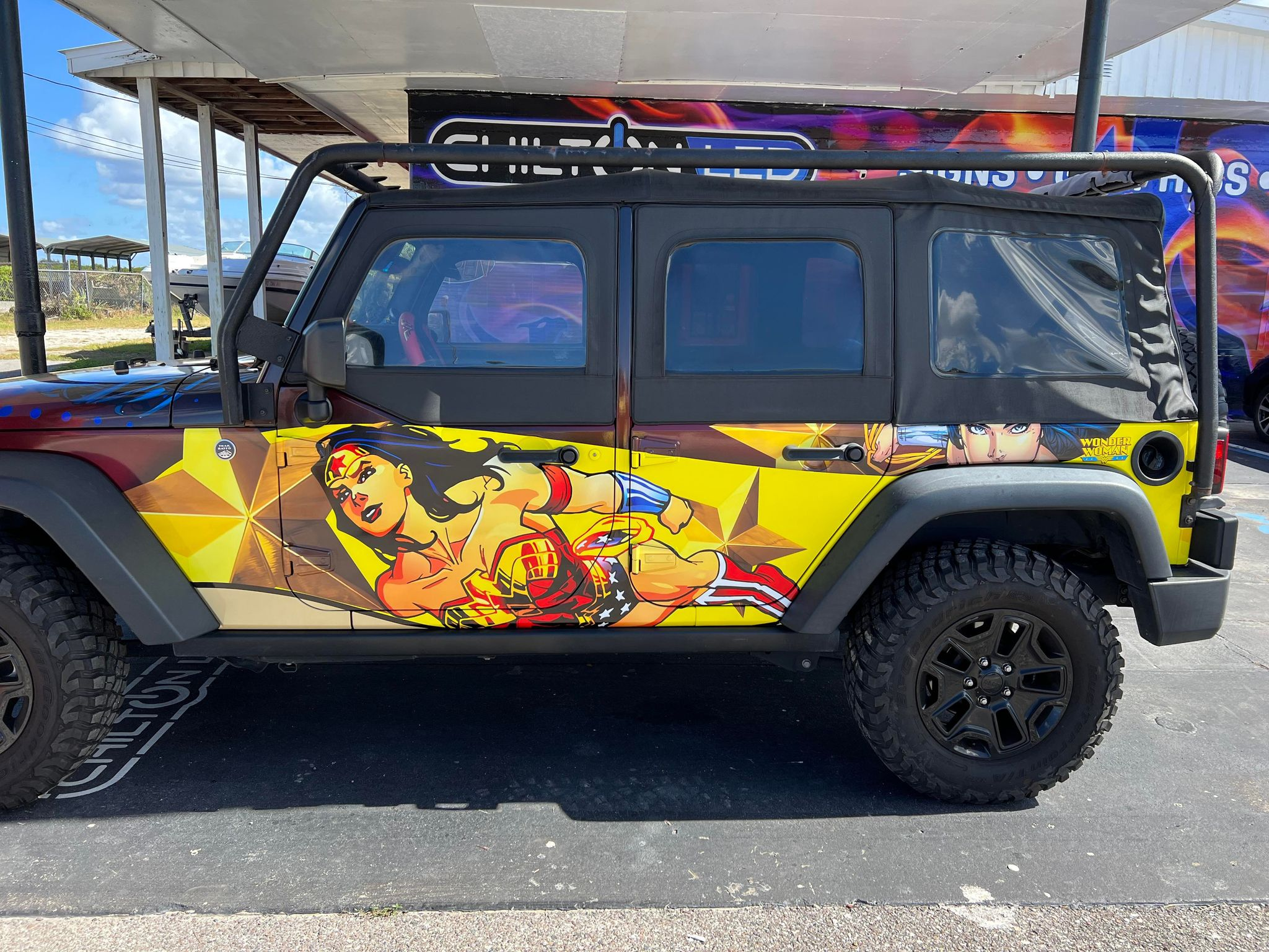 Anime on Car: Individuelle Itasha-Autofolierung für einen unverwechselbaren Auftritt